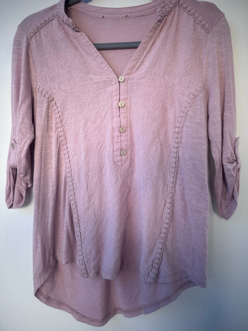Democracy Women's Light Mauve Embroidered Henley Top Size L